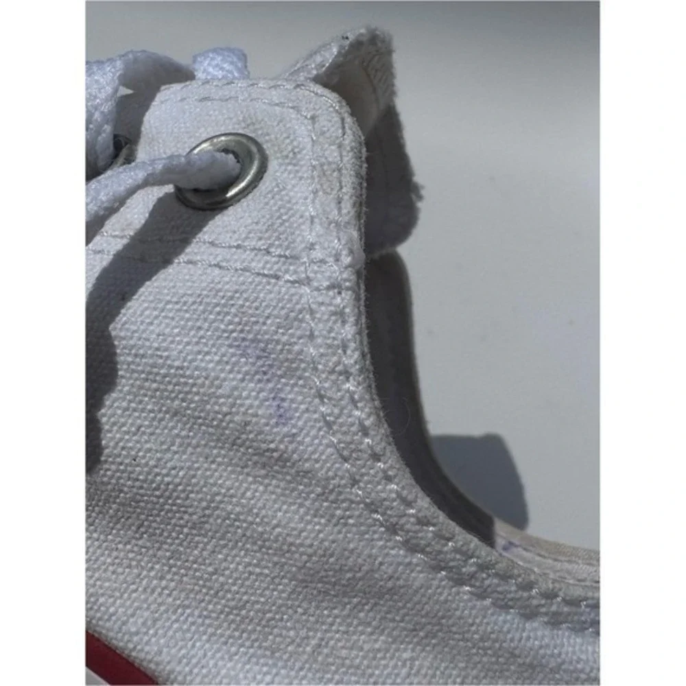 Converse All Stars Low-Top Canvas Sneakers White 9 Chucks Chuck Taylor Capsule